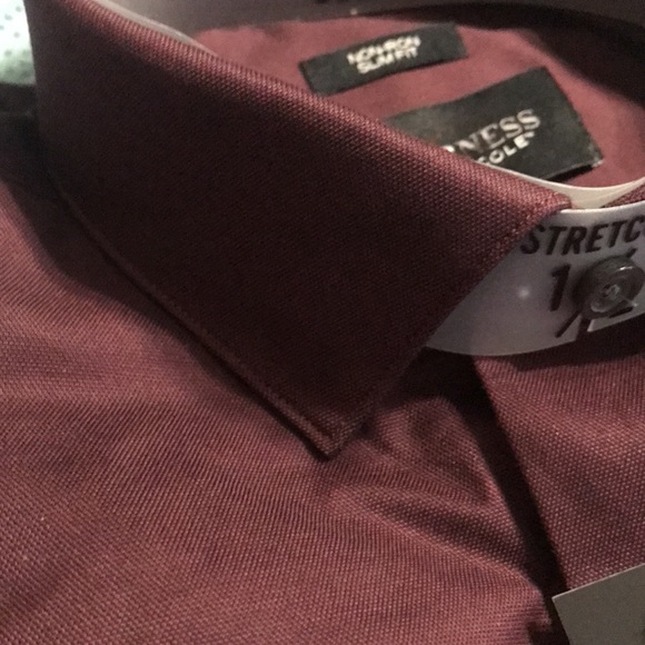 (118)NWT Kenneth Cole plum Mens dress Shirt size 14 1/2 32/33 Beautiful color - Picture 7 of 8
